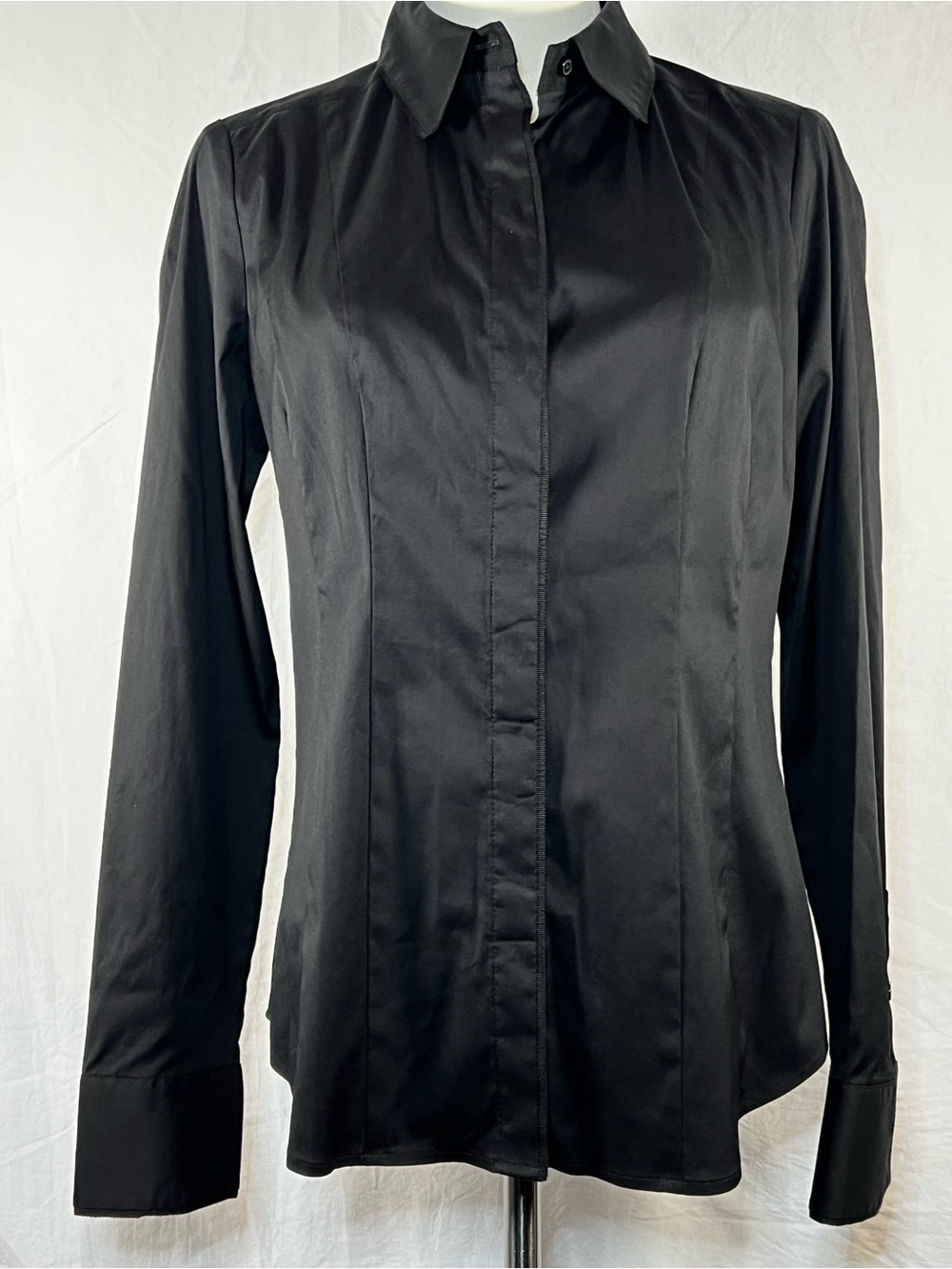 White House Black Market Black Tailored Button-Front Shirt - Women
